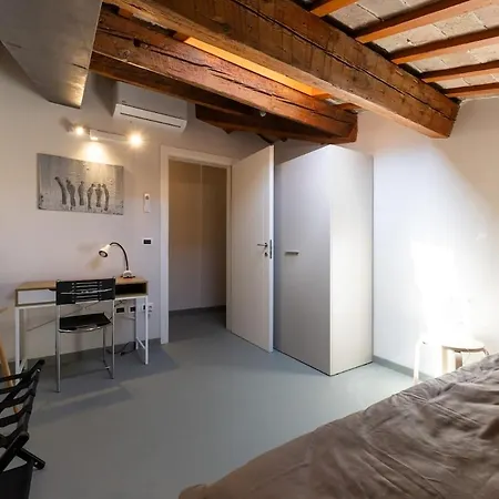 Corso Diaz Penthouse Vintage Charm In The Center Of Διαμέρισμα *