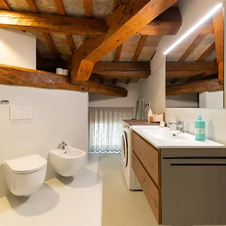 Διαμέρισμα Corso Diaz Penthouse Vintage Charm In The Center Of Φορλί