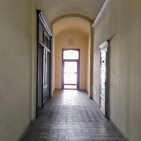 Διαμέρισμα Corso Diaz Penthouse Vintage Charm In The Center Of